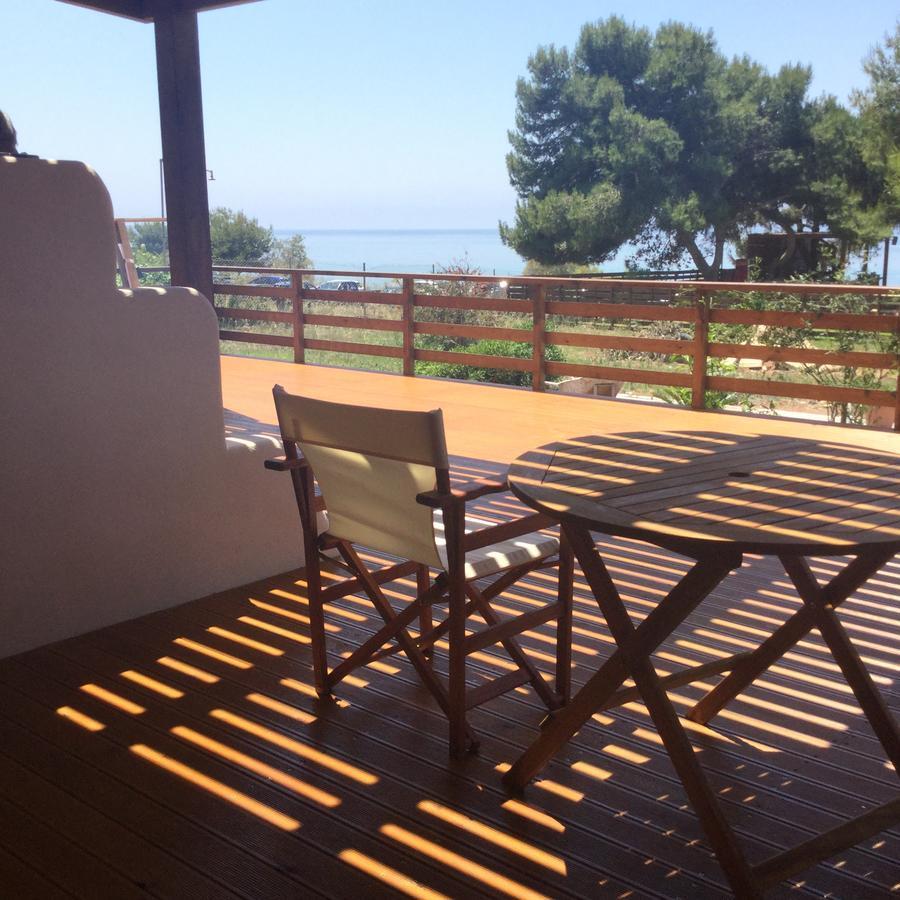 Artemis Suites Romanos  Exterior photo