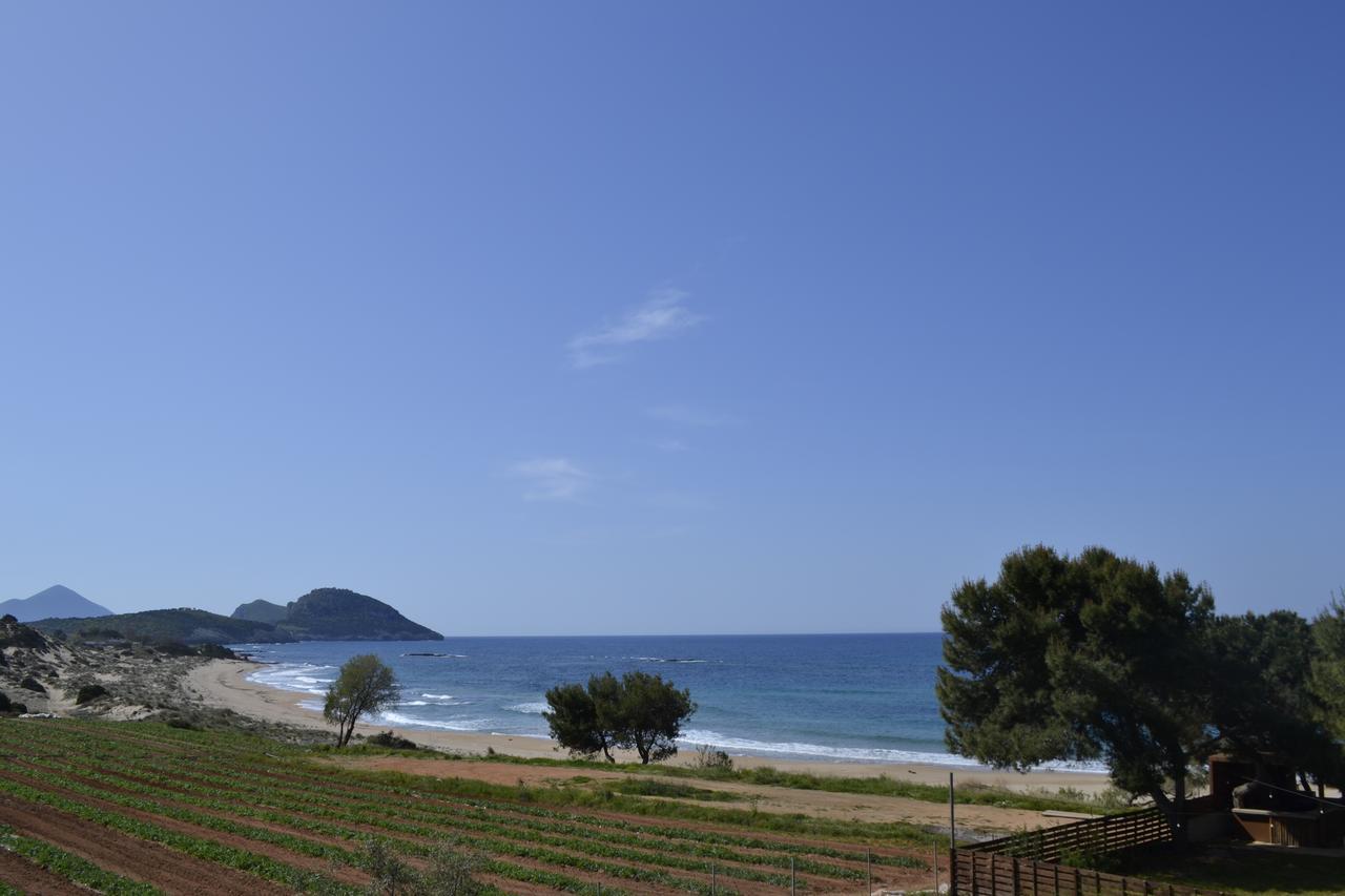 Artemis Suites Romanos  Exterior photo